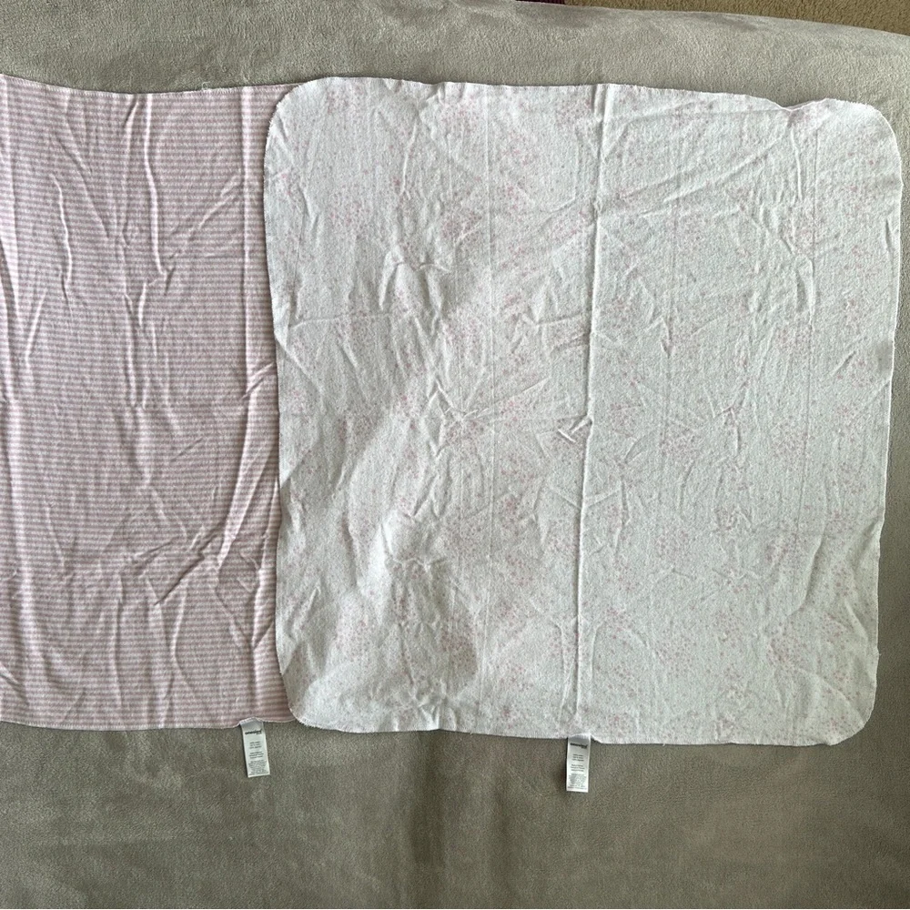 NWT/EUC 11pc Newborn Accessory Bundle: Blankets, Pacifiers, Snot Sucker